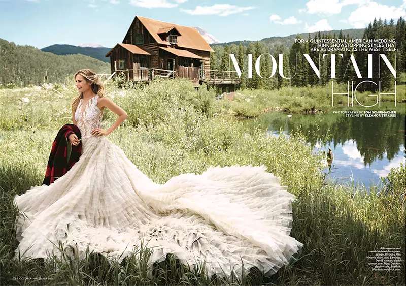 مدل بریجت مالکوم با لباس عروس برای ویژگی مد ژست می گیرد