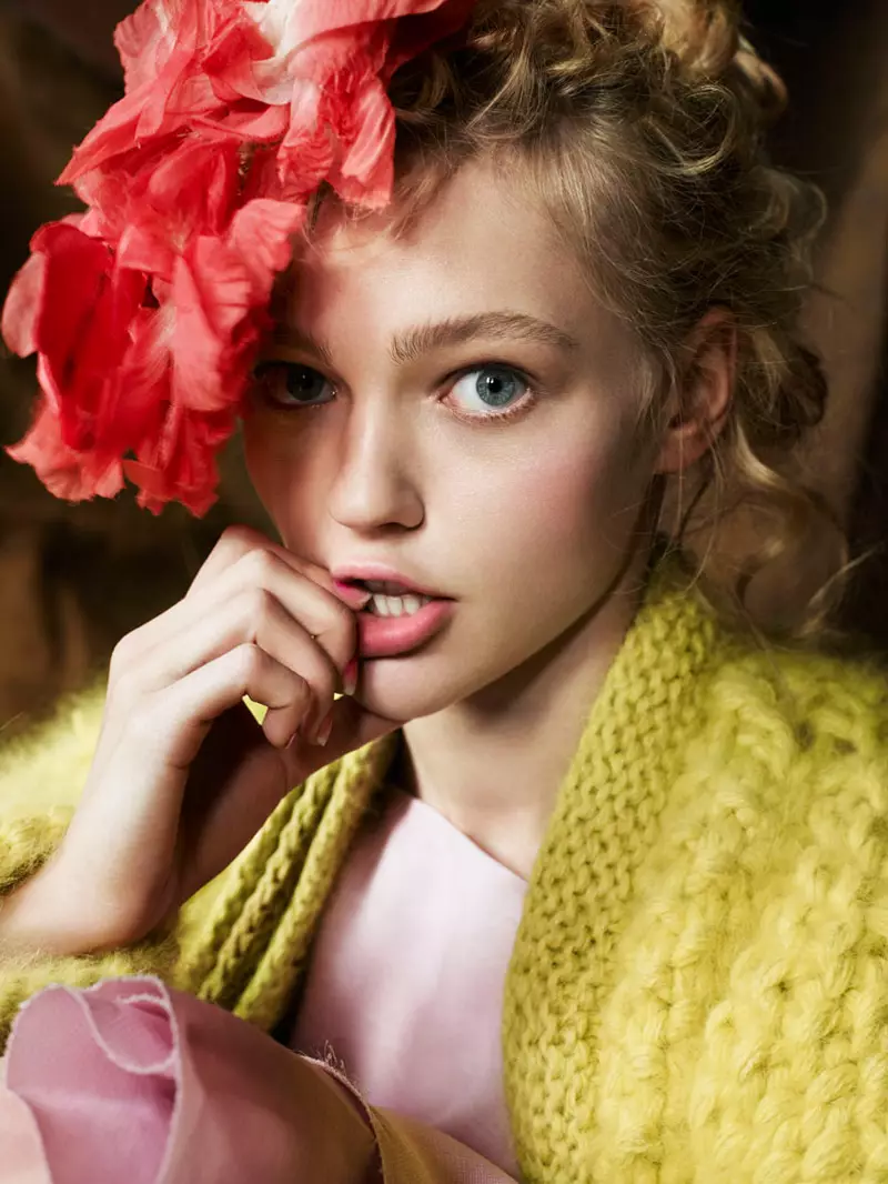 ຄວາມງາມຕອນເຊົ້າ | Sasha Pivovarova ໂດຍ Mario Testino