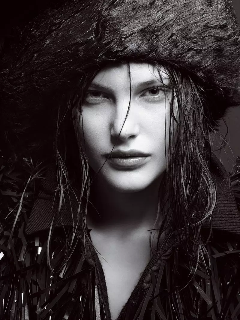 សម្រស់ពេលព្រឹក | Catherine McNeil ដោយ Mario Testino