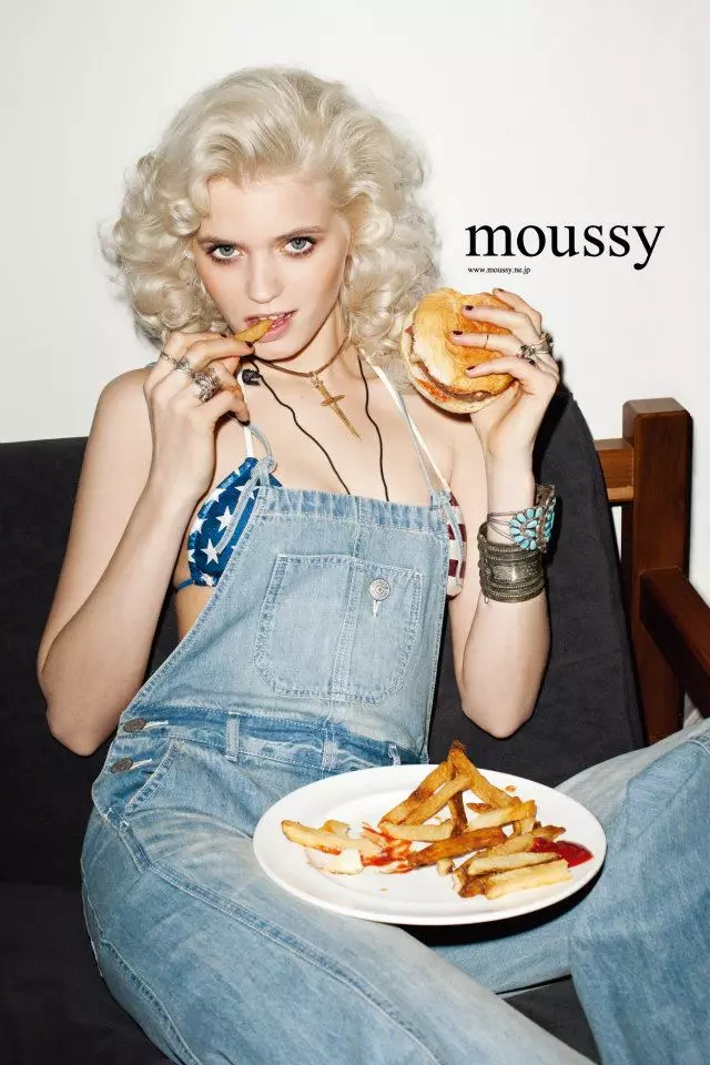 Terri Riçardson tərəfindən Moussy Bahar 2012 Kampaniyası üçün Abbey Lee Kershaw