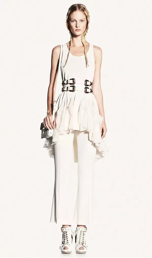 Alexander McQueen 2011 春夏系列：Patricia van der Vliet