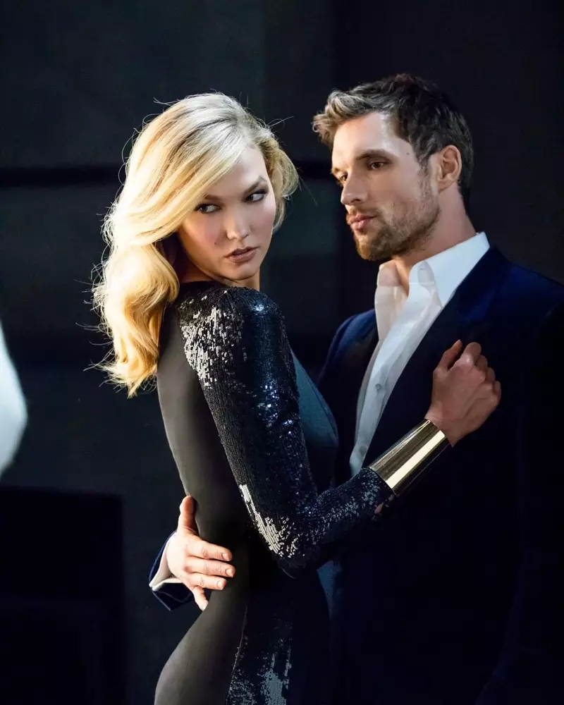 Carlie Kloss කැරොලිනා හෙරේරා 'Bad Boy' Fragrance සඳහා Ed Skrein හා එක් වෙයි