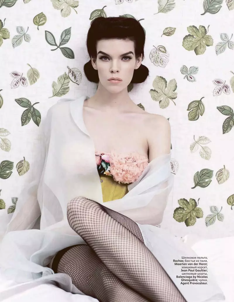 Meghan Collison sitere na Ben Toms maka Vogue Russia