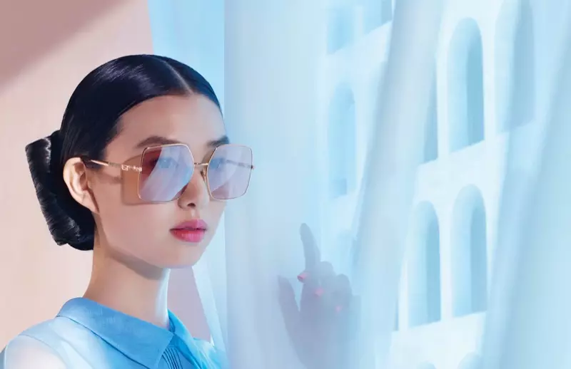 Si Estelle Chen ay nagmomodelo ng eyewear sa Fendi spring-summer 2021 campaign.