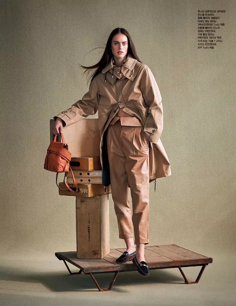 Сара Брэннон Harper's Bazaar Korea үчүн Tod's Fashions менен поза берди