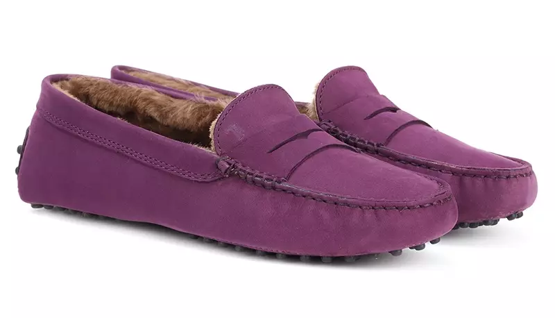 Tod's Gommino Suede Loafers สีม่วง $595