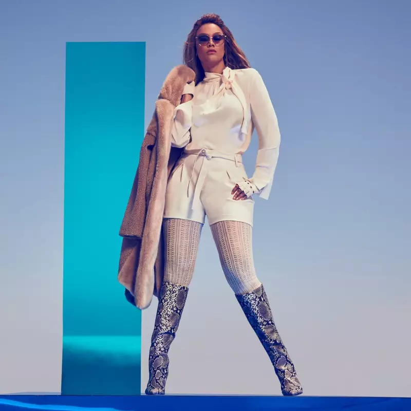 Lieta tsa rocking python, Tyra Banks e etella pele lets'olo la Nine West hoetla-mariha a 2019