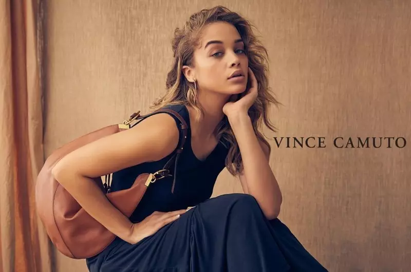 Vince Camuto mette in luce le borse con la campagna estate 2019