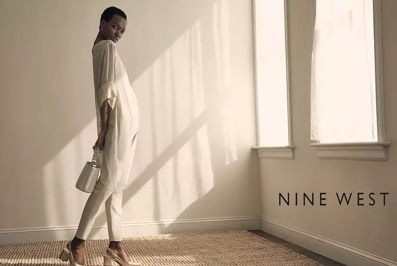 Une image de la campagne publicitaire de l'été 2019 de Nine West