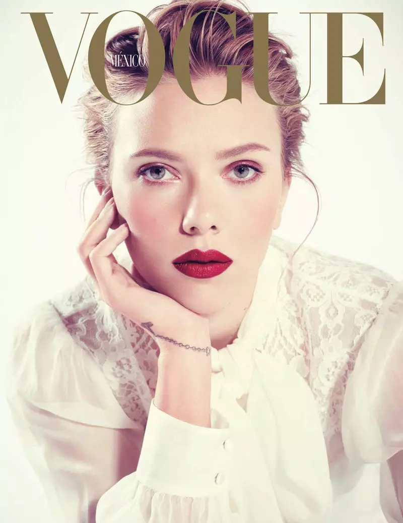 Scarlett Johansson kritt Glam fir Sofia & Mauro am Vogue Mexiko