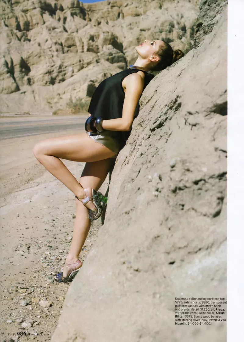 Rie Rasmussen ដោយ Max Farago in Heat Index | Elle US May 2010