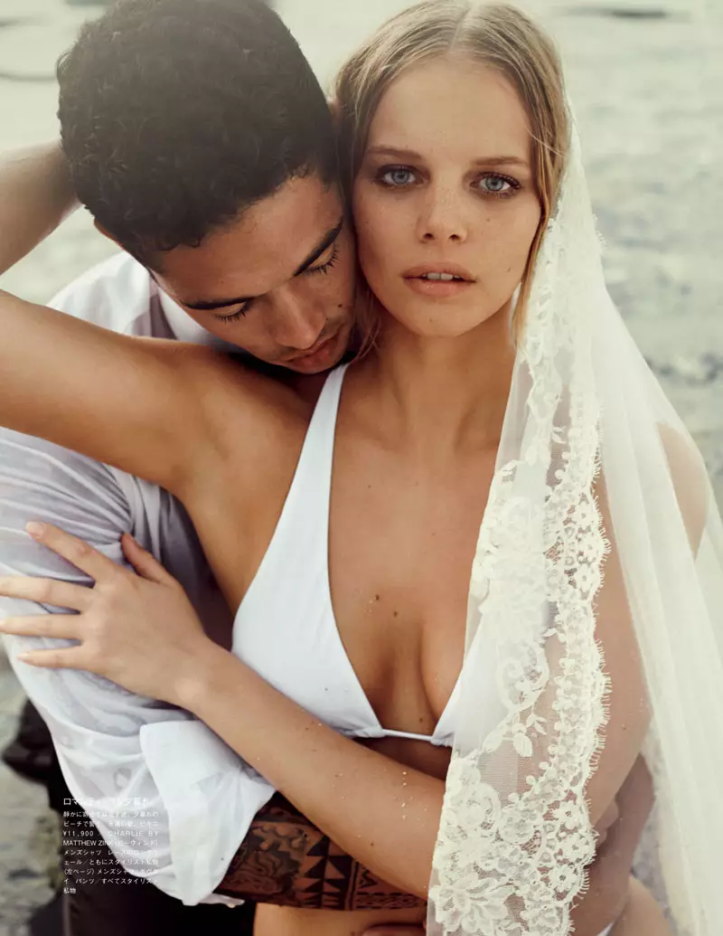 Marloes Horst đóng vai cô dâu đỏ mặt trong buổi tiệc cưới đặc biệt của tạp chí Vogue Nhật Bản