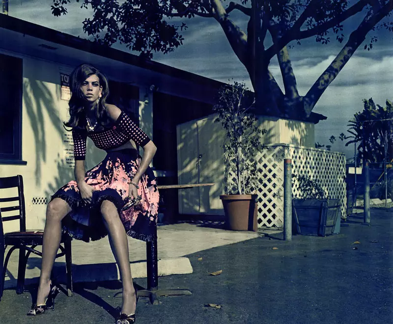 Alexandra Tomlinson ka Jacques Olivar bakeng sa Marie Claire Italia April 2012