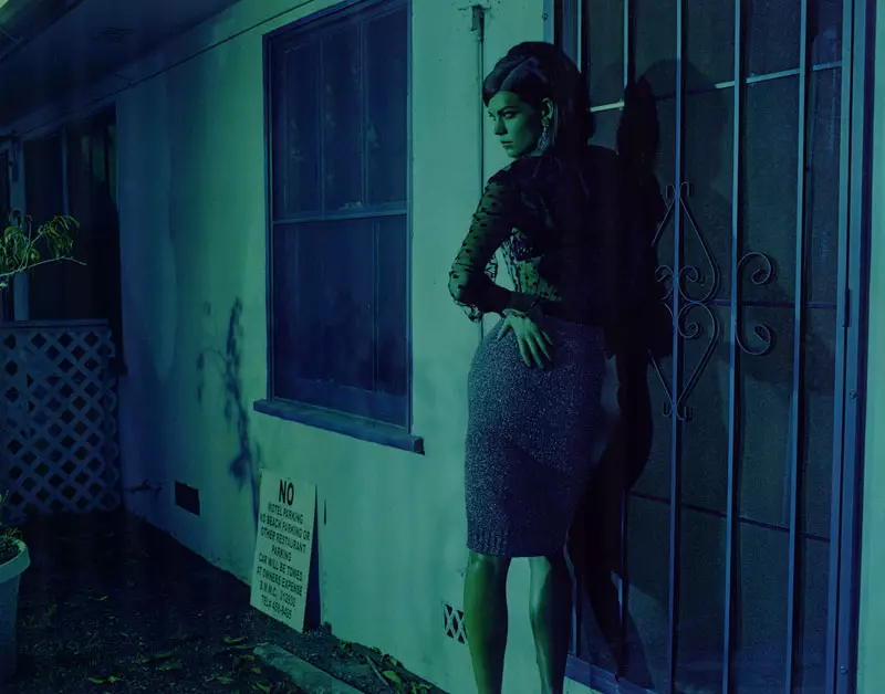 Jacques Olivar 为 Marie Claire Italia 拍摄的 Alexandra Tomlinson 2012 年 4 月