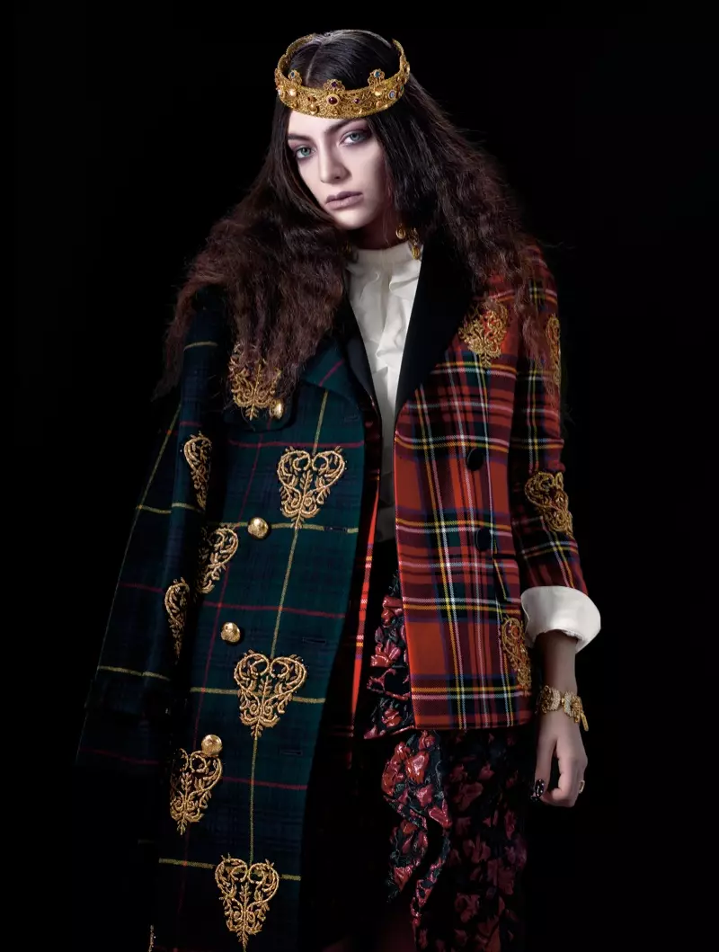 Lorde vypadá jako král pro The Wild Magazine od Stevieho a Mady