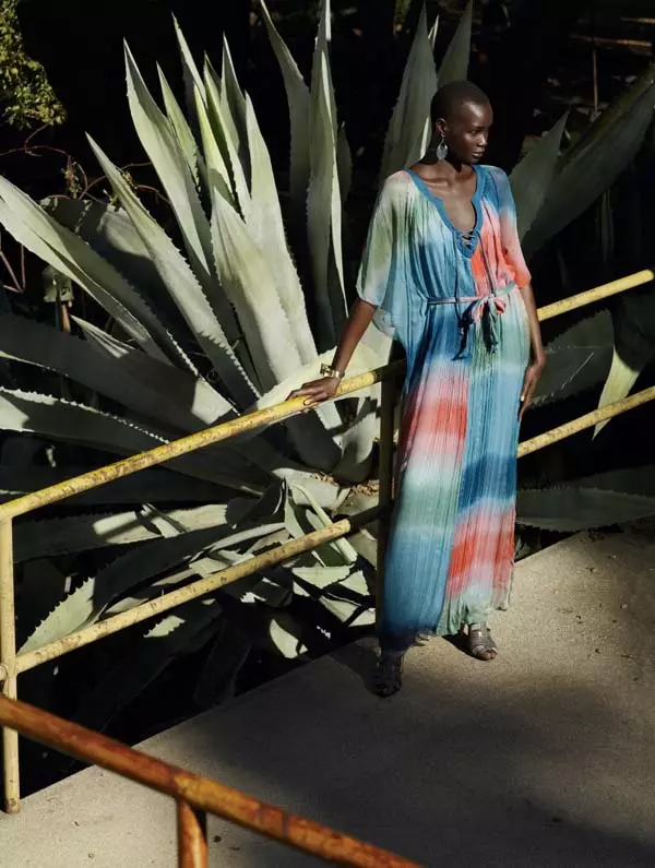 Ataui Deng par Mark Segal pour Bergdorf Goodman printemps 2011