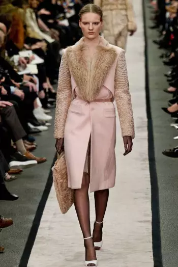 Givenchy Aŭtuno/Vintro 2014 | Pariza Modsemajno