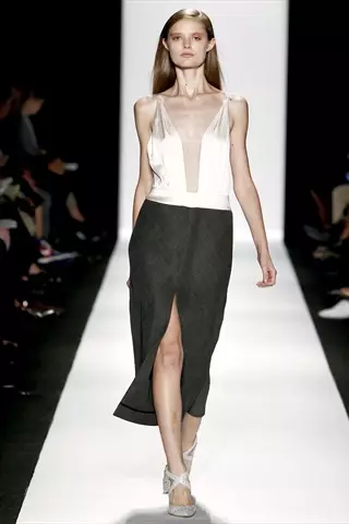 Narciso Rodriguez ພາກຮຽນ spring 2011 | New York Fashion Week