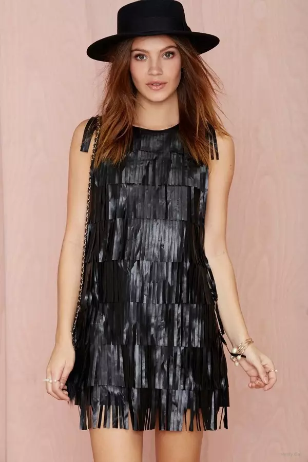 Vestido de coiro vegano con franxas Shake It Up dispoñible por $78.00