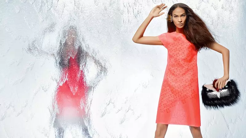 Nadja Bender + Joan Smalls Star hauv Fendi Spring 2014 Ads