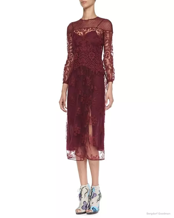 Kvetinové vyšívané tylové šaty Burberry Prorsum dostupné v Bergdorf Goodman za 1 917,00 dolárov