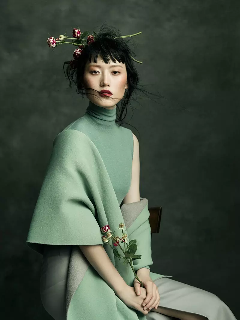 Le mannequin Hye Seung Lee pour Harper's Bazaar Vietnam en novembre 2017. Photo : Jingna Zhang