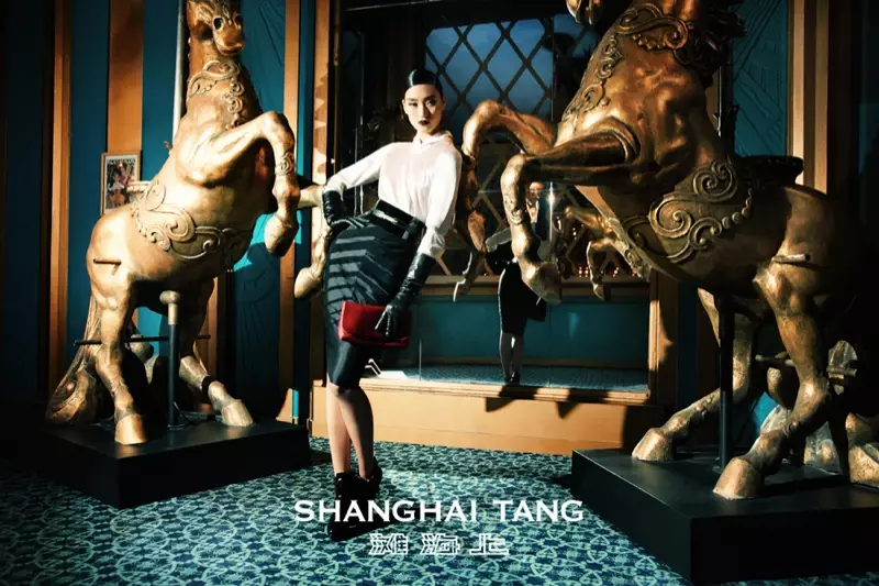 Lina Zhang Mặt trận Thượng Hải Tang Fall 2013 Quảng cáo của Richard Bernardin