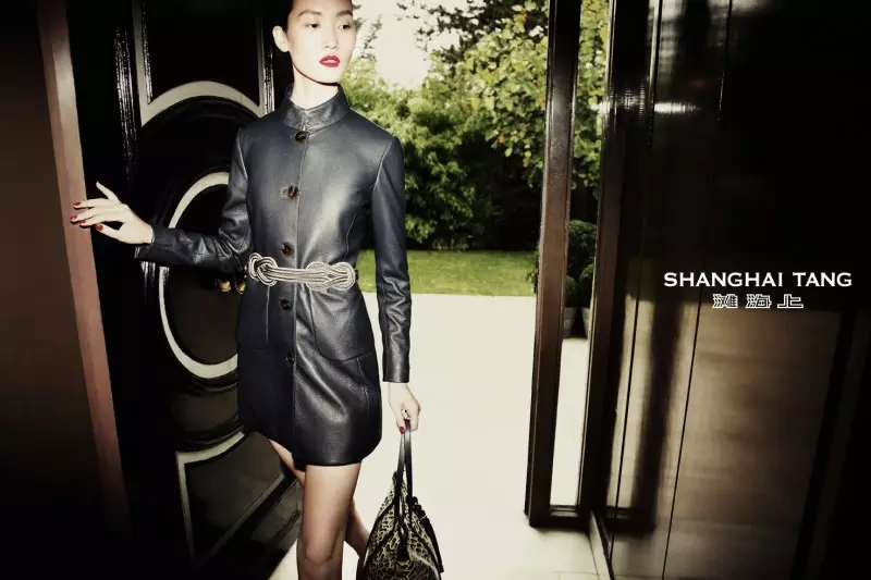 Lina Zhang protagoniza a campaña de primavera de 2013 de Shanghai Tang de Richard Bernardin