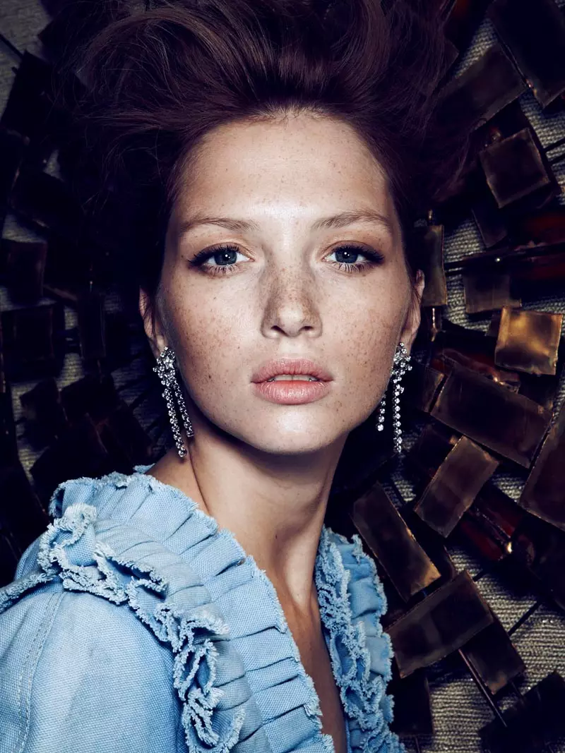 Martina Prekopova skinner i Chanel for Santiago Estebans Marie Claire Mexico-shoot