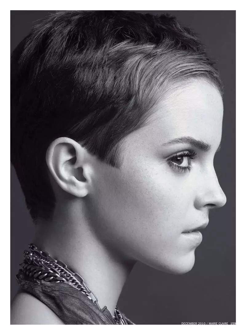 Emma Watson សម្រាប់ Marie Claire US ខែធ្នូ ឆ្នាំ 2010 ដោយ Tesh