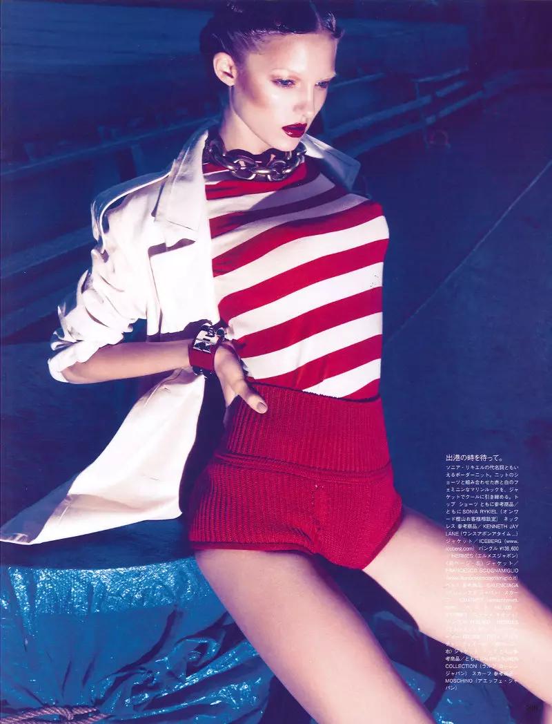 Theres Alexandersson oleh Camilla Akrans untuk Vogue Nippon Maret 2011