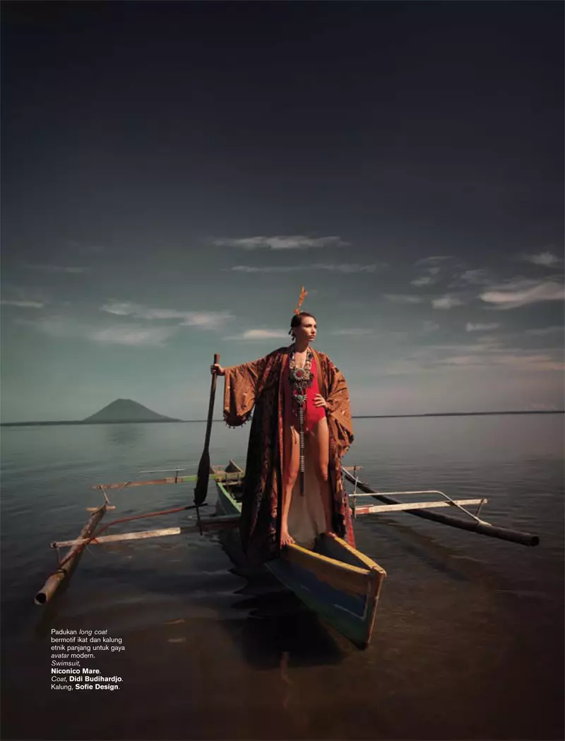 Harper's Bazaar Indonesië | Julia Jamil door Davy Linggar