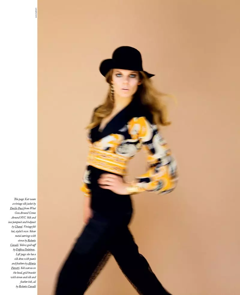 Kat Hessen por Skye Parrott para a revista Please