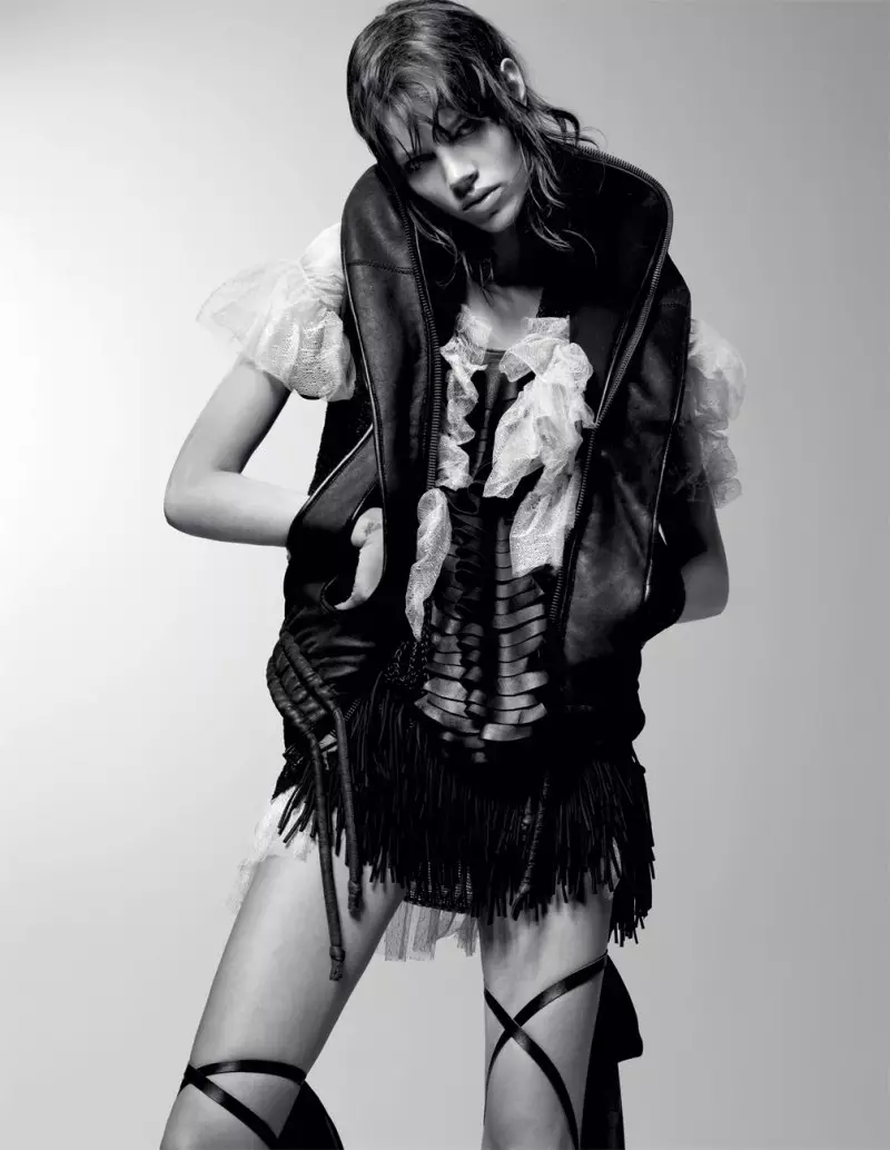 Freja Beha Erichsen por Craig McDean em Tough Ballerina | Entrevista abril de 2010