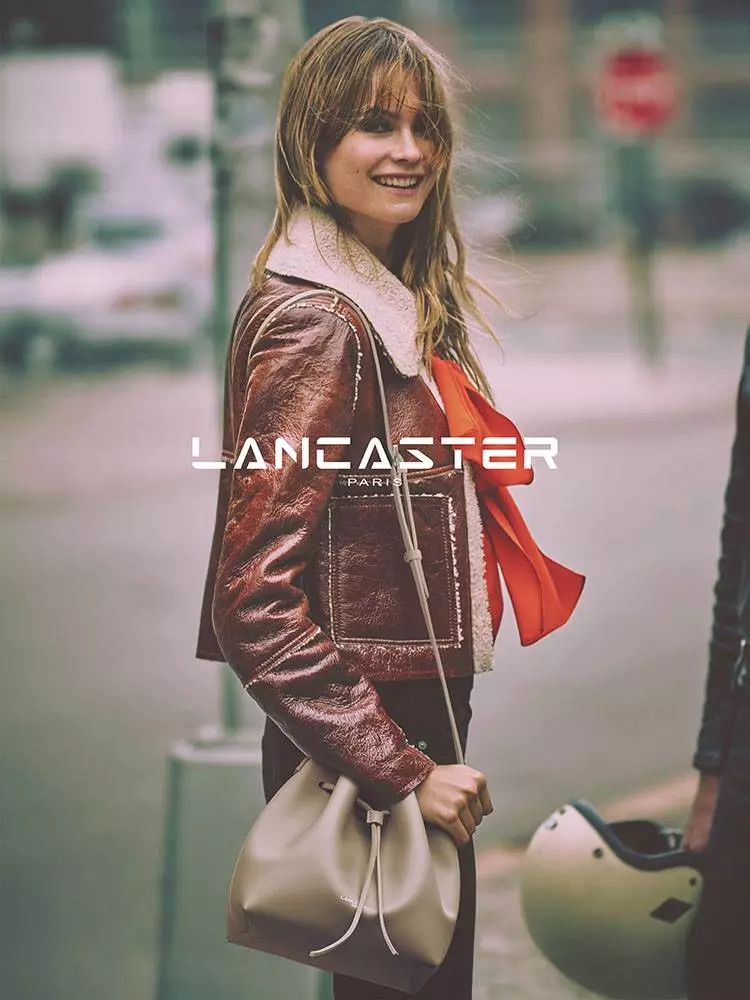 Behati Prinsloo on Lancaster Paris' 2015. aasta sügise reklaamides puhas lahe