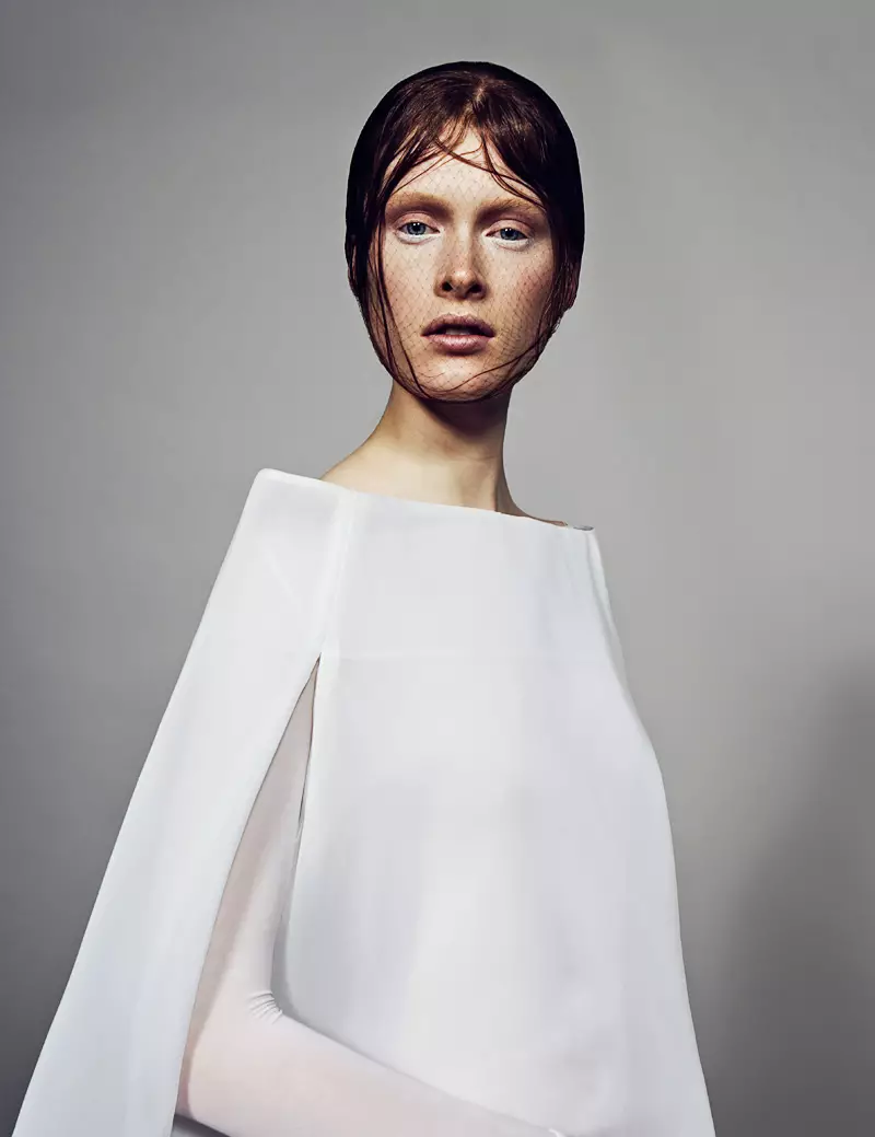 Ilva Heitmann veste todo branco para a revista SOMA por Felix Wong