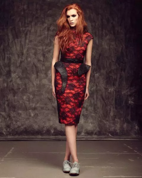 Elise Hélène Gatschene untuk Mikhael Kale Fall 2012 oleh Felix Wong