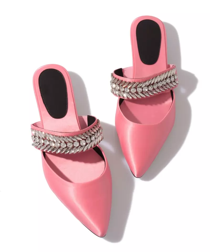 Pink Mule Satin Schuhe mit kristallverziertem Riemen