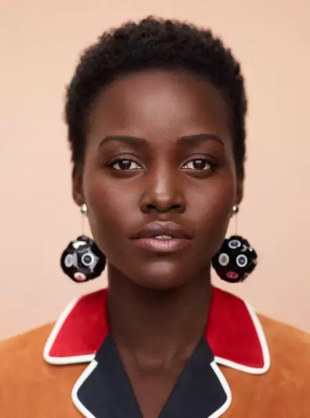 Mae Lupita Nyong'o yn Harddwch Radiant yn InStyle Cover Shoot