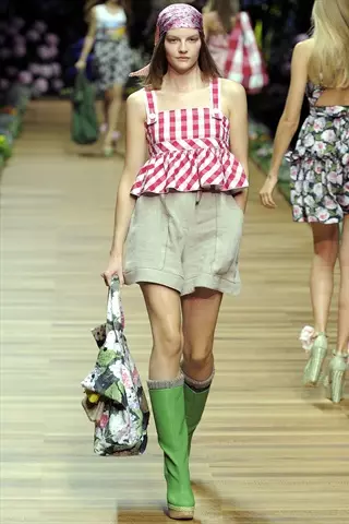 D&G Spring 2011 | Wiki ya Mitindo ya Milan