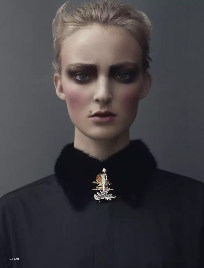 Exit F/W 2011 සඳහා John Akehurst විසින් Ymre Stiekema