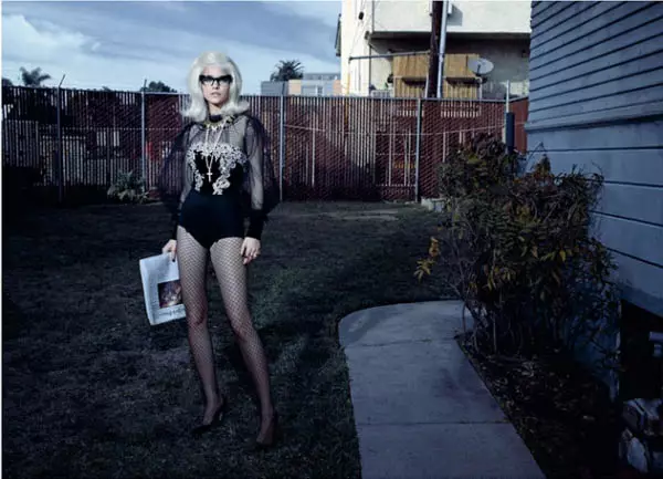 Jacques Olivar විසින් Marie Claire Italia අප්‍රේල් 2013 සඳහා බාබරා පල්වින් යනු 'ද්‍රව්‍ය දැරියකි'