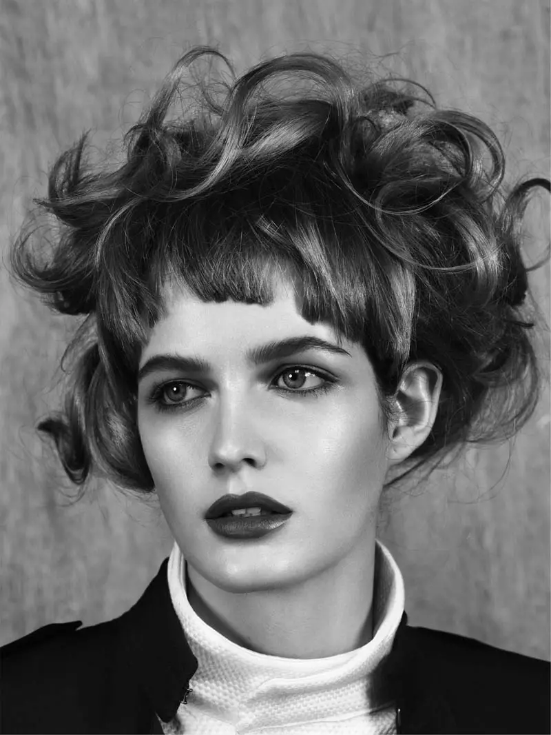 Zlata Mangafic poserer for Jens Langkjaer i Used Magazine Beauty Feature