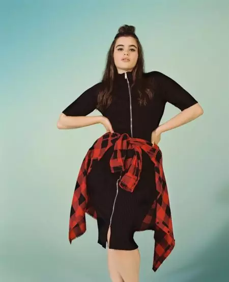 Barbie Ferreira poseeraa ilman Photoshoppia Missguided+ -kampanjalle