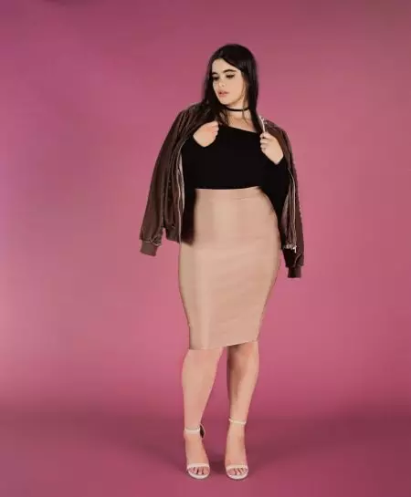 Barbie Ferreira Seasann Gan Photoshop don Fheachtas Missguided+