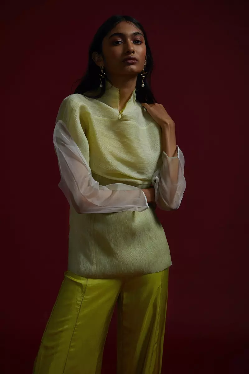 Nandini pozira u New Season Looks za Grazia India