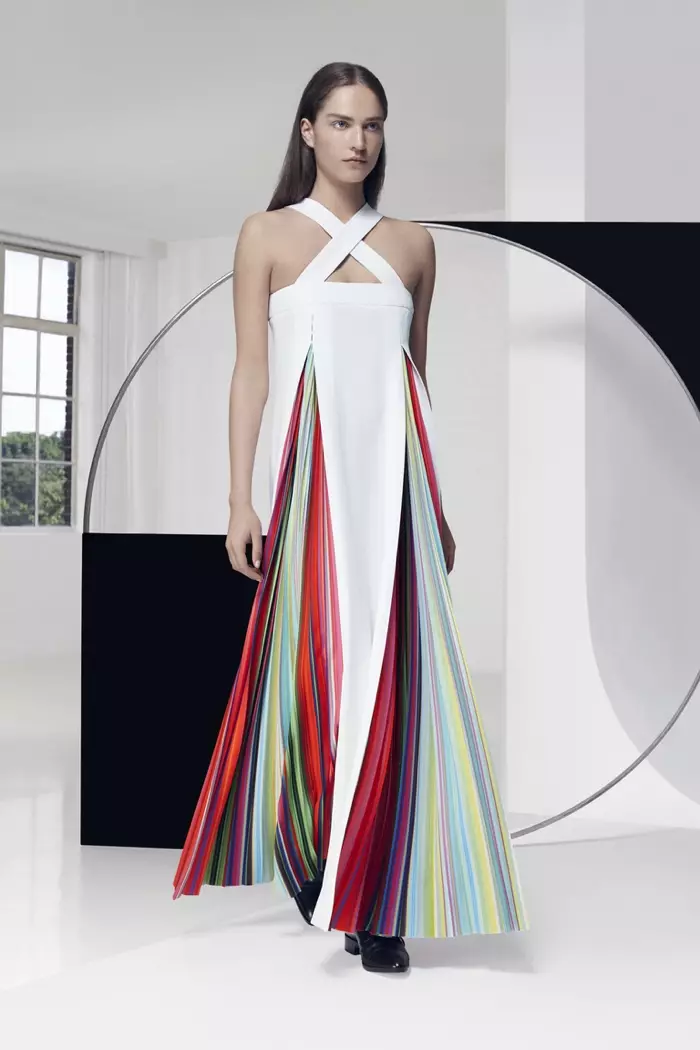 Mary Katrantzou Resort 2016: Ella és un arc de Sant Martí