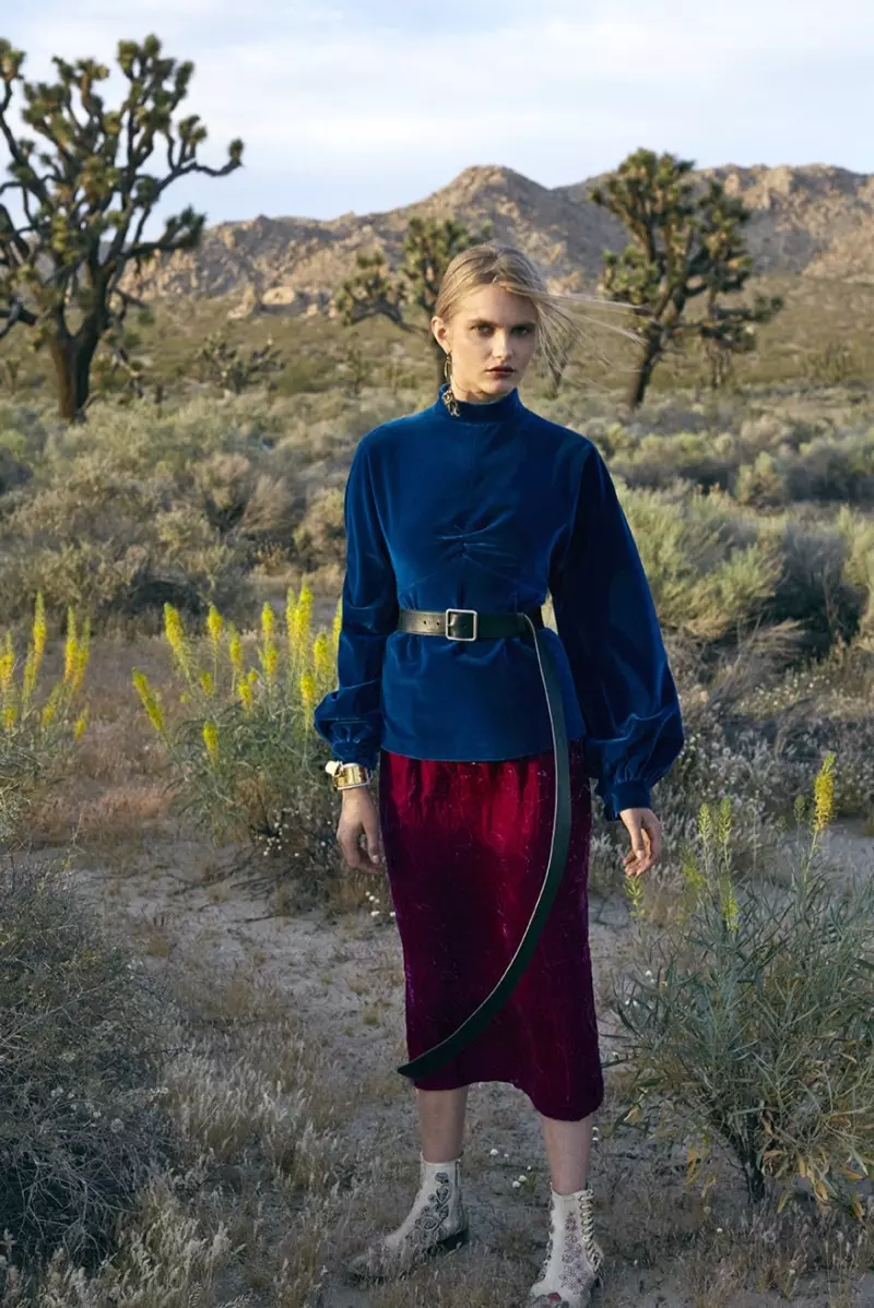 Aneta Pajak bär Statement Fashion i Harper's Bazaar Australien