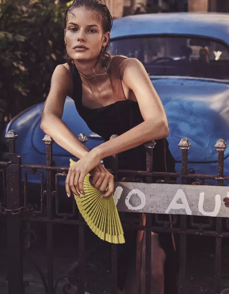 Alena Blohm modela vestidos de verán en Cuba para Grazia Italia