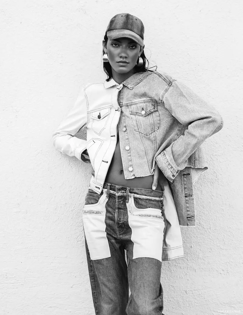 White Jacket BP, Denim Jacket Topshop, Cap Melrose and Market, กางเกงยีนส์ Helmut Lang และสไตลิสต์ของจิวเวลรี่เอง ภาพถ่าย: “IJfke Ridgley”